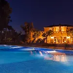 בית נופש Casa Nova Estate סיטגס